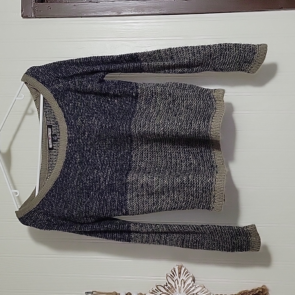 Love blind Sweater